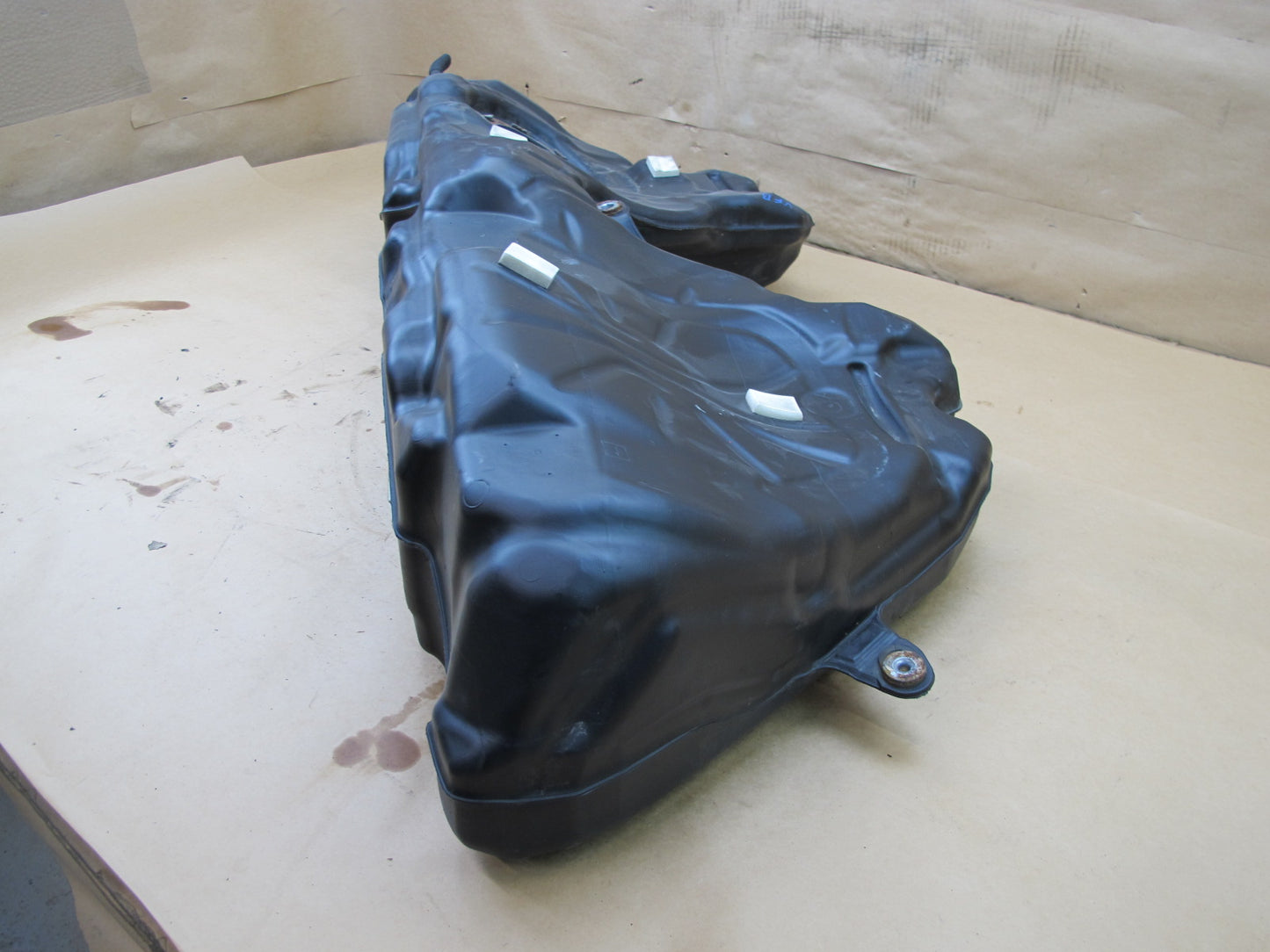 11-16 BMW F10 5-SERIES FUEL TANK W FILLER NECK 7308485 OEM