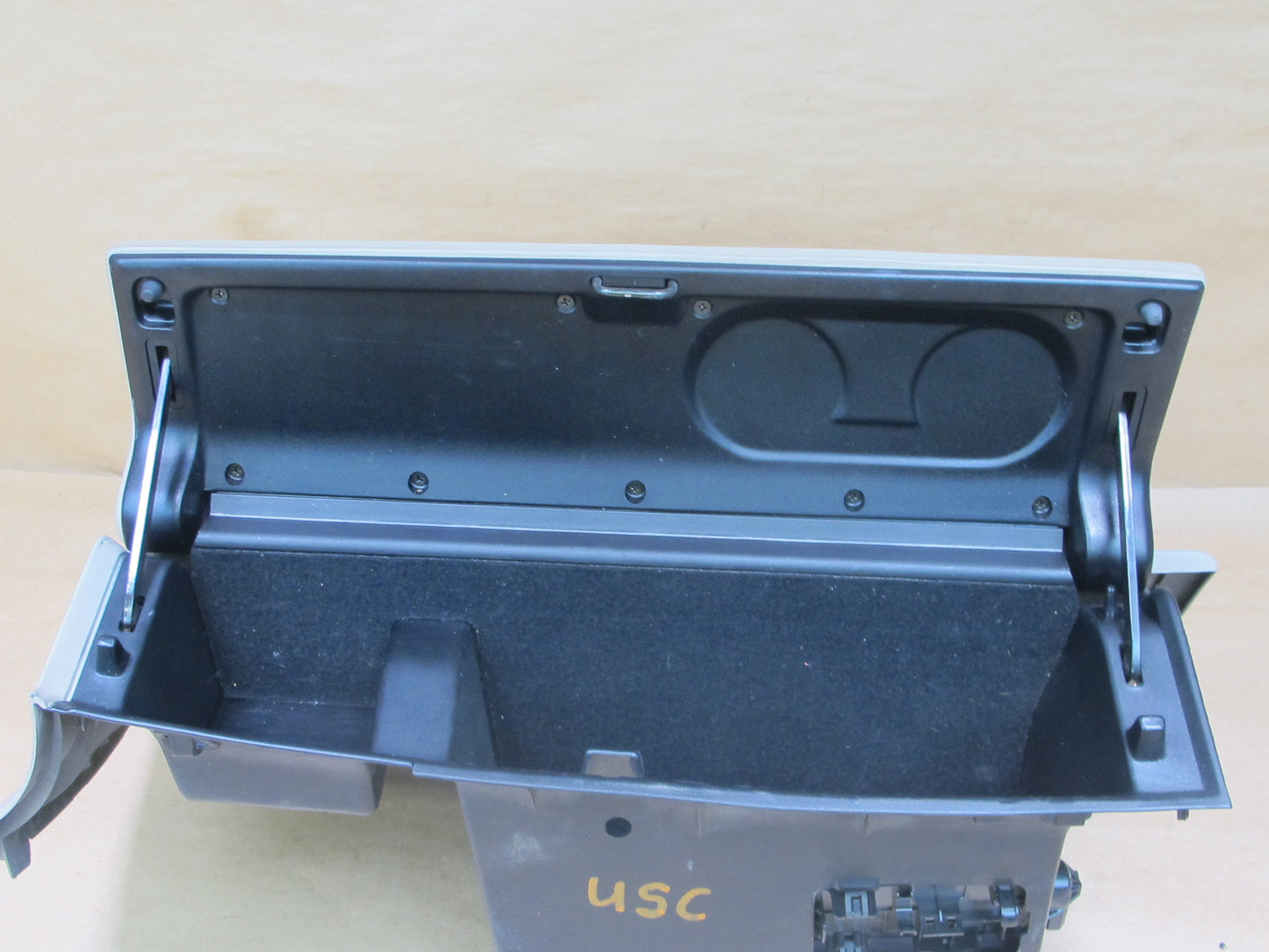 92-00 LEXUS UZZ30L SC300 SC400 DASH GLOVE BOX COMPARTMENT STORAGE OEM