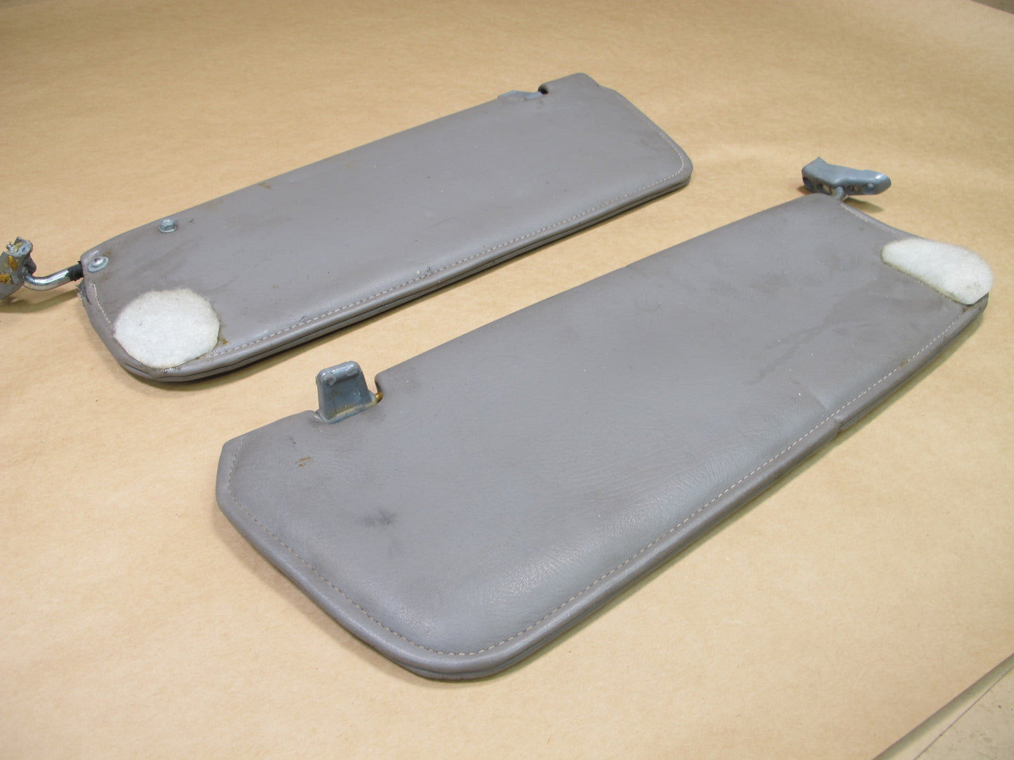 73-85 MERCEDES R107 SET OF 2 FRONT LEFT & RIGHT SUN VISOR OEM