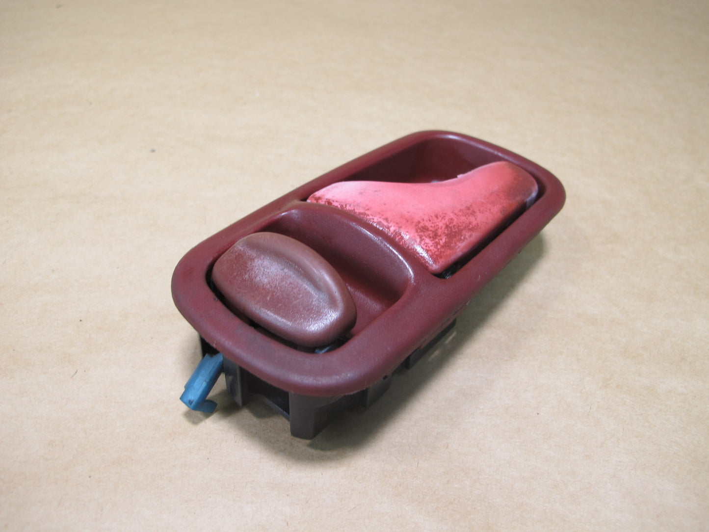 90-96 NISSAN Z32 300ZX FRONT LEFT DRIVER DOOR INTERIOR DOOR HANDLE RED OEM