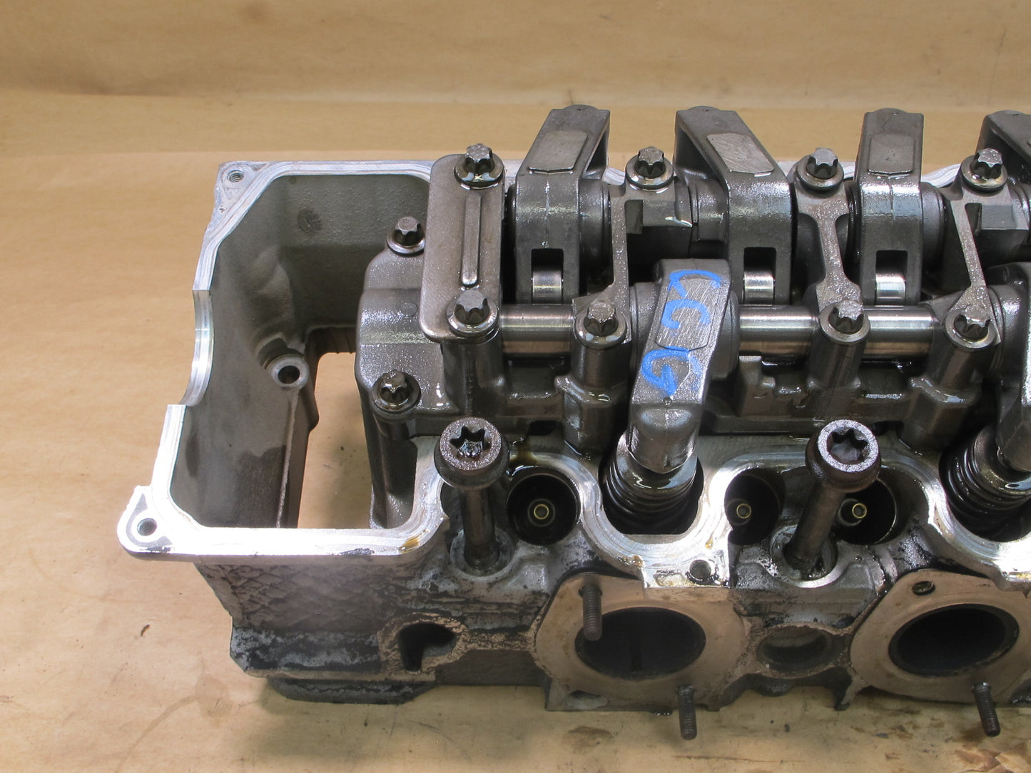 04-08 CHRYSLER CROSSFIRE 3.2L ENGINE LEFT CYLINDER HEAD 1120161201 OEM