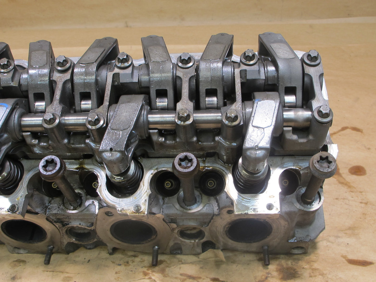 04-08 CHRYSLER CROSSFIRE 3.2L ENGINE LEFT CYLINDER HEAD 1120161201 OEM