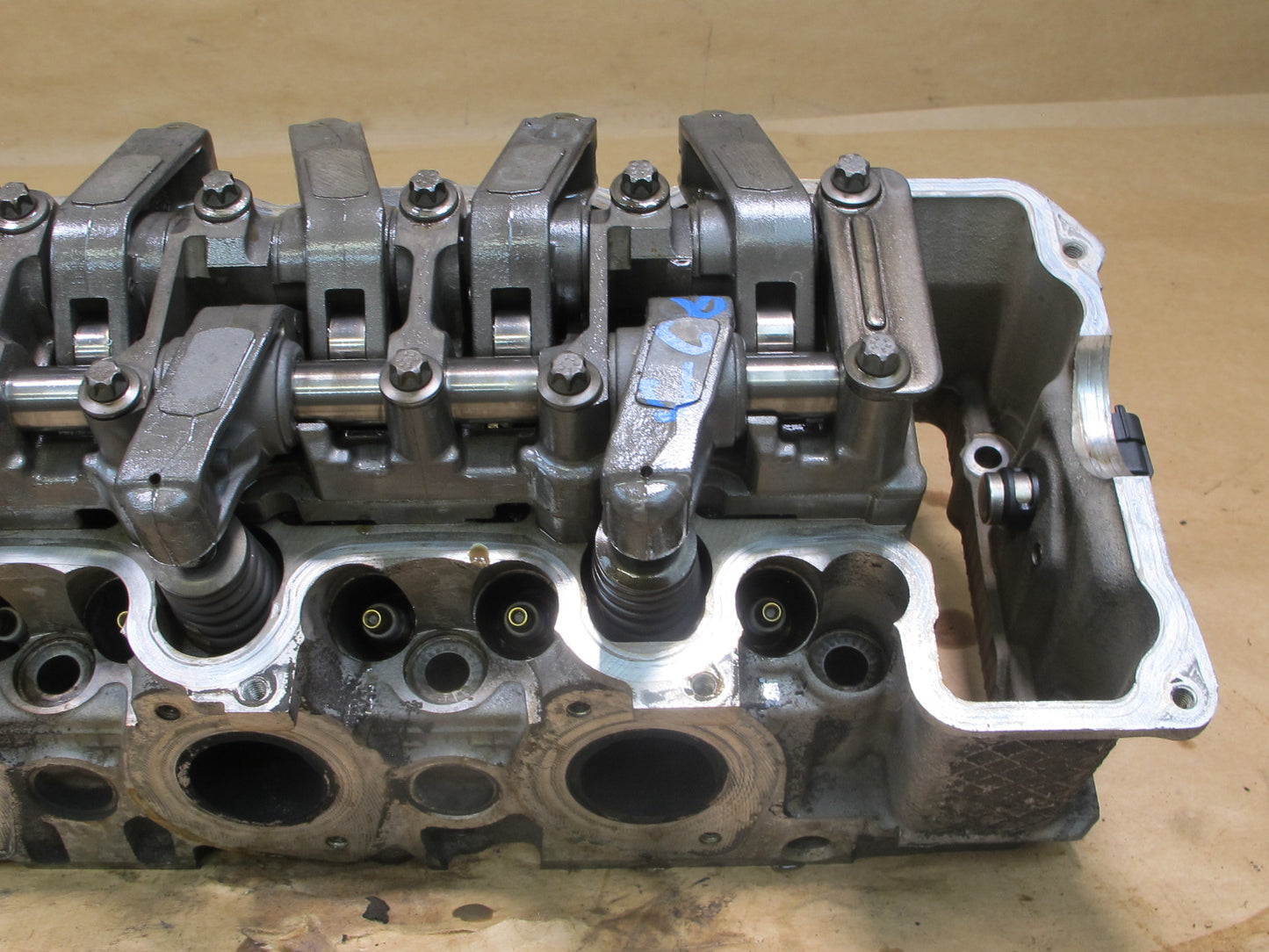 04-08 CHRYSLER CROSSFIRE ENGINE RIGHT CYLINDER HEAD 1120161301 OEM