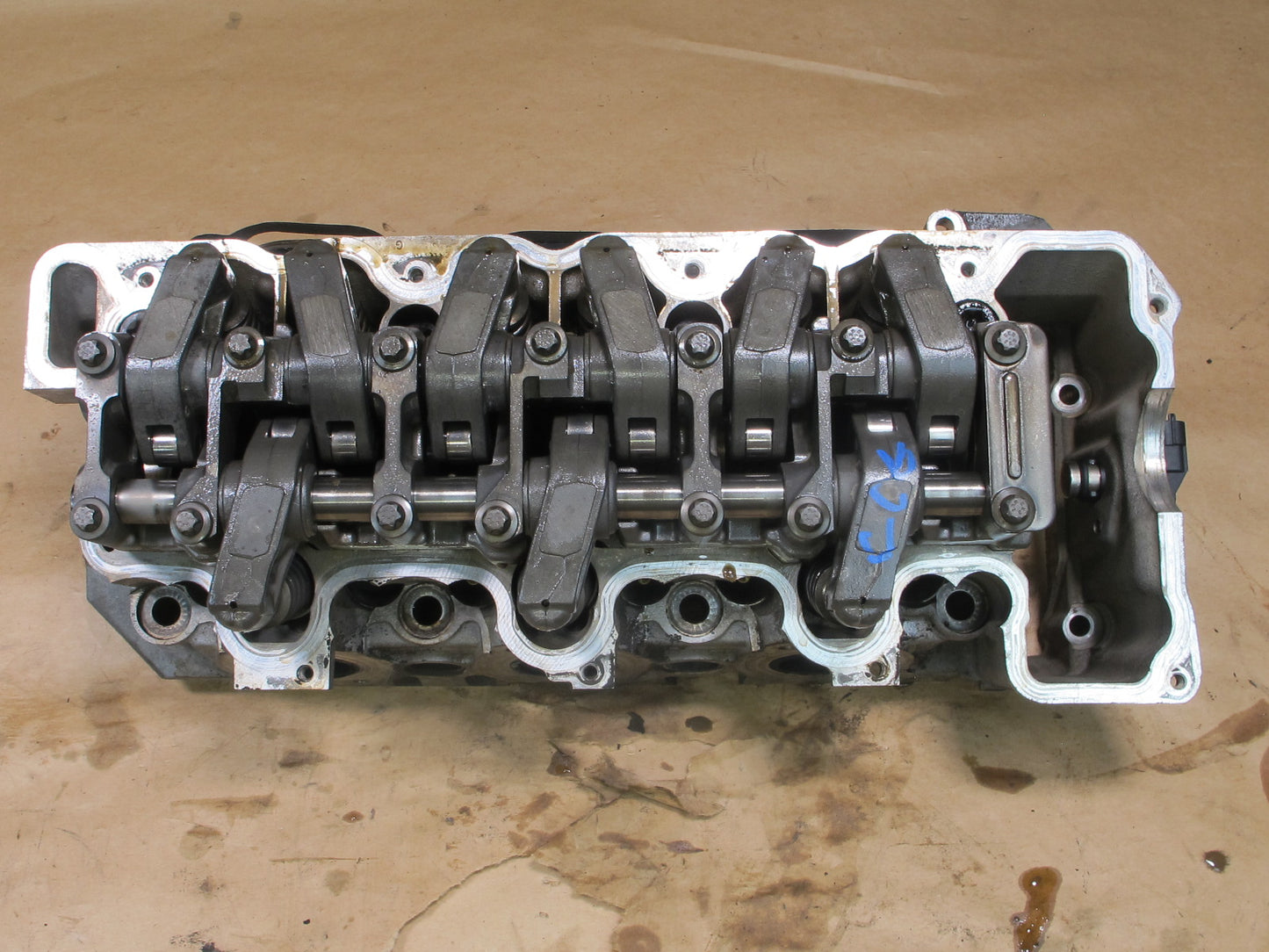 04-08 CHRYSLER CROSSFIRE ENGINE RIGHT CYLINDER HEAD 1120161301 OEM