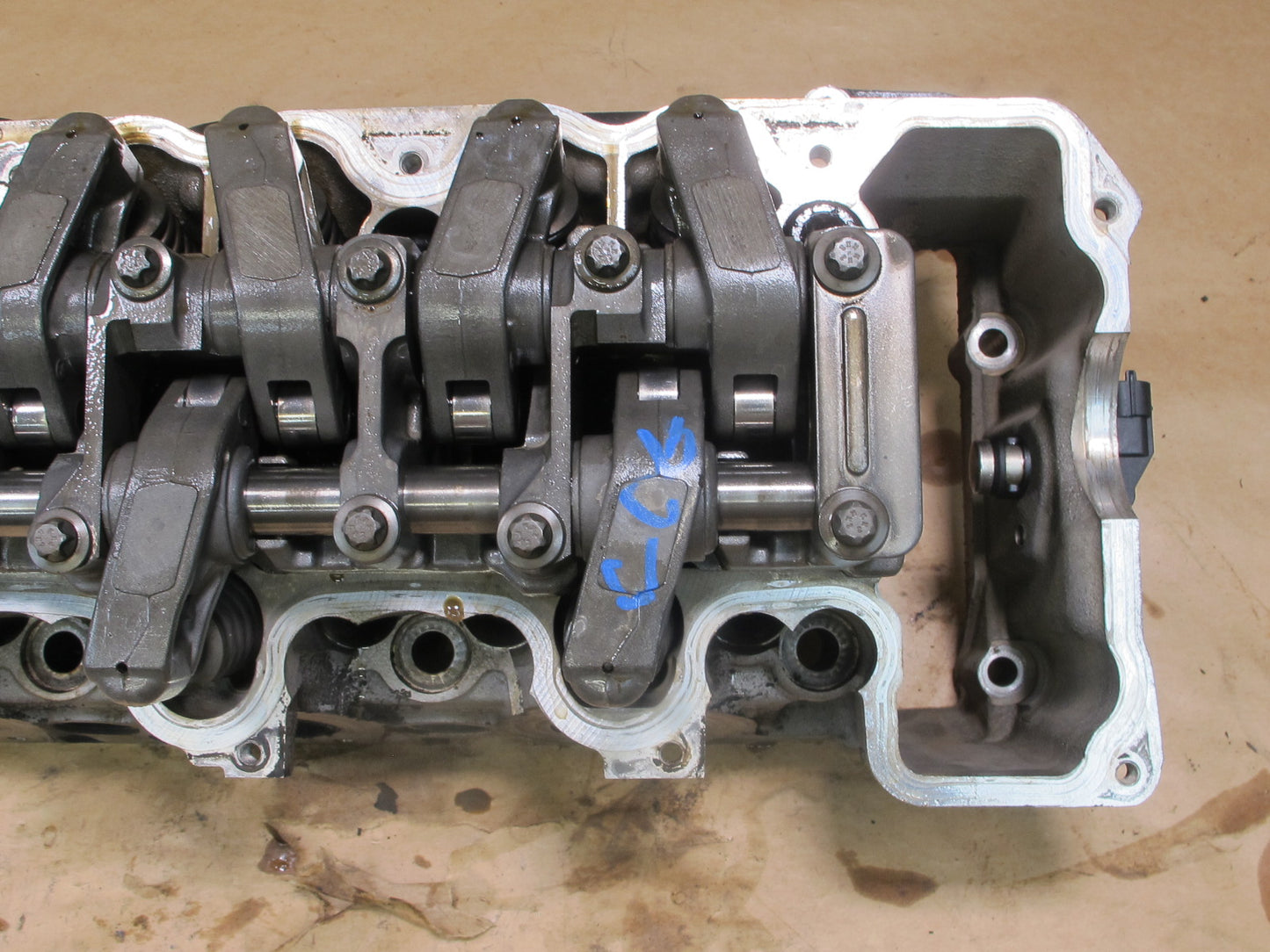 04-08 CHRYSLER CROSSFIRE ENGINE RIGHT CYLINDER HEAD 1120161301 OEM