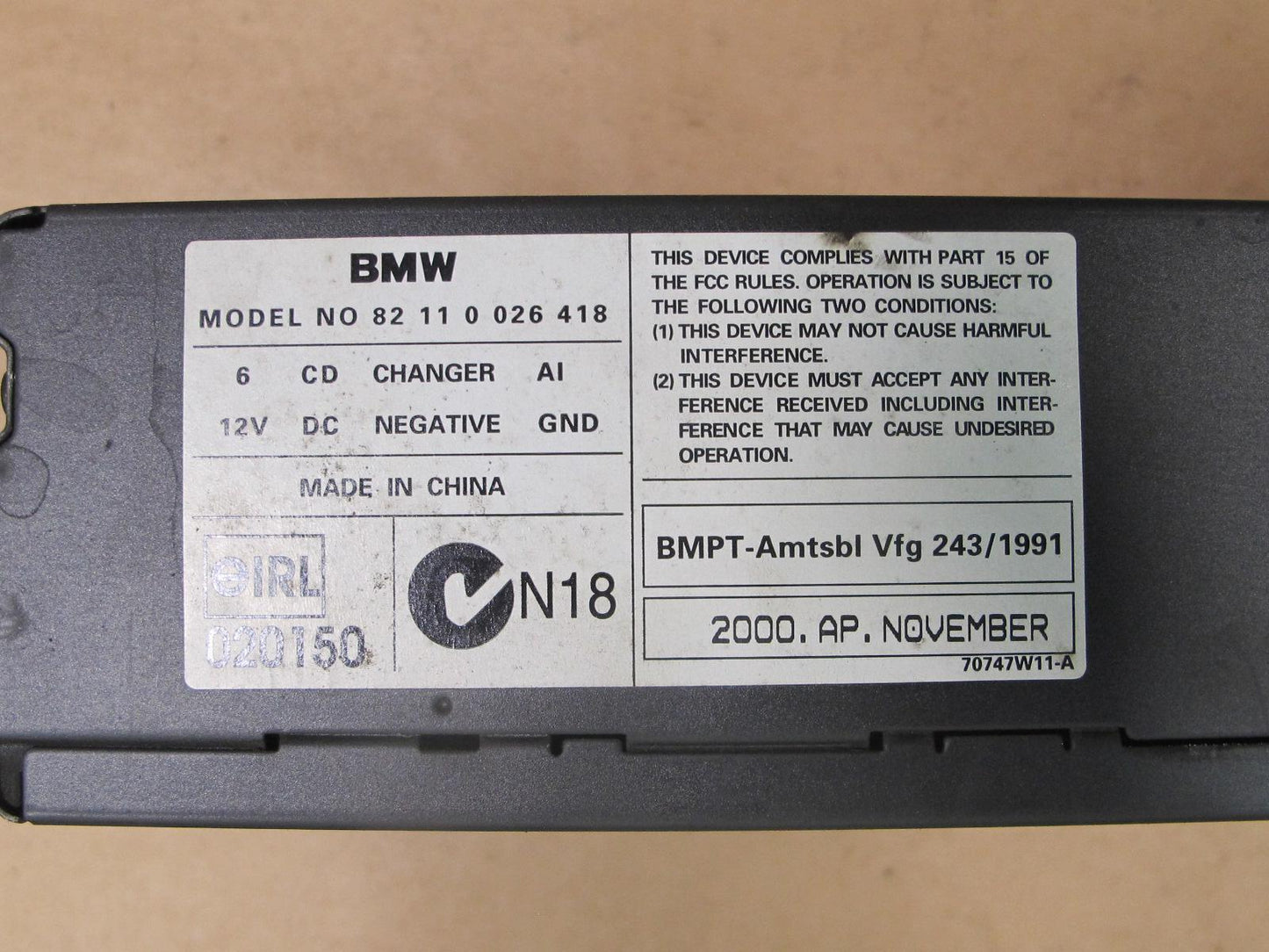 01-06 BMW E46 3-SERIES CD CHANGER W MAGAZINE 0026418 OEM