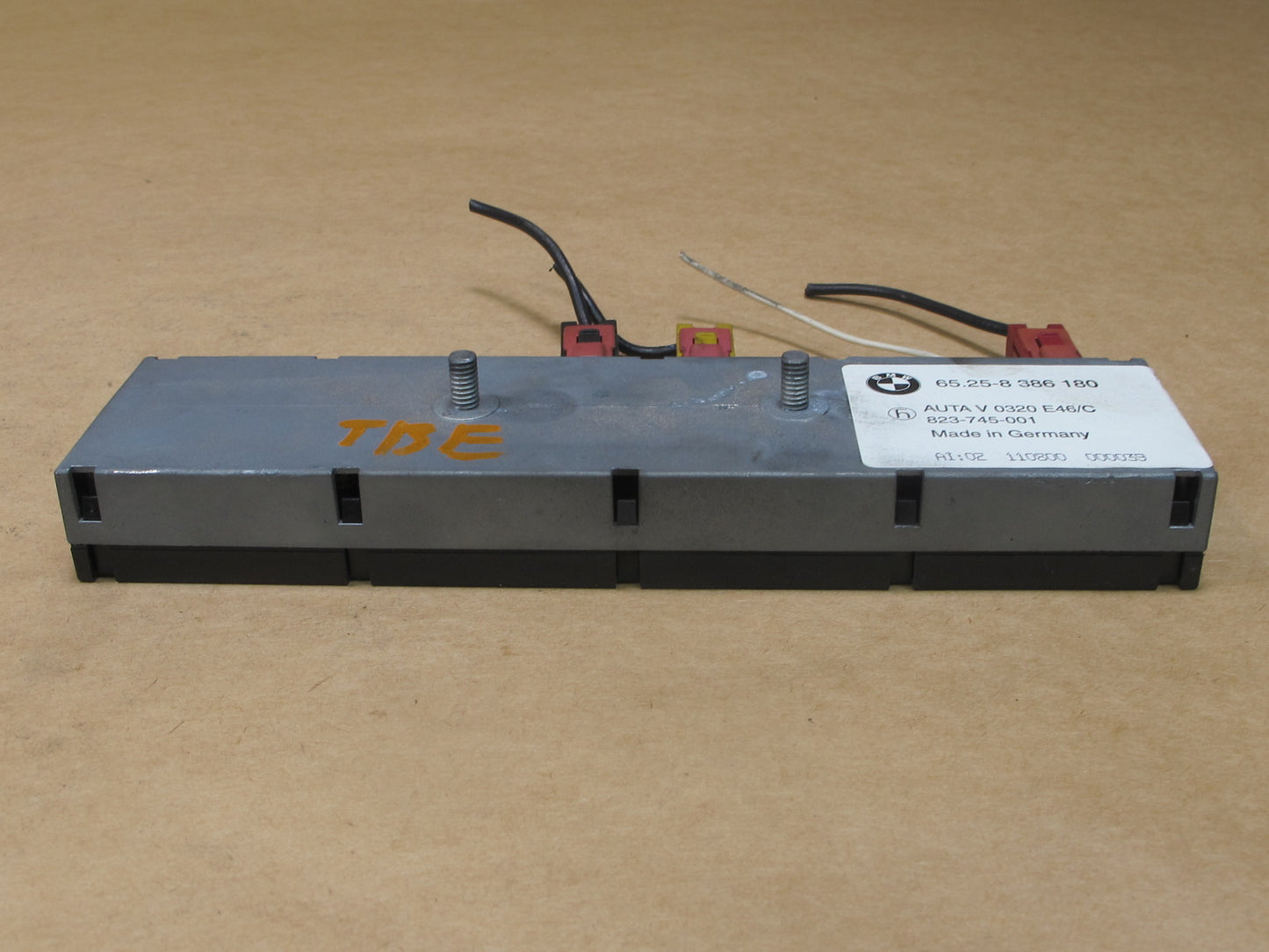 01-06 BMW E46 CONVERTIBLE ANTENNA AMPLIFIER AMP DIVERSITY MODULE OEM