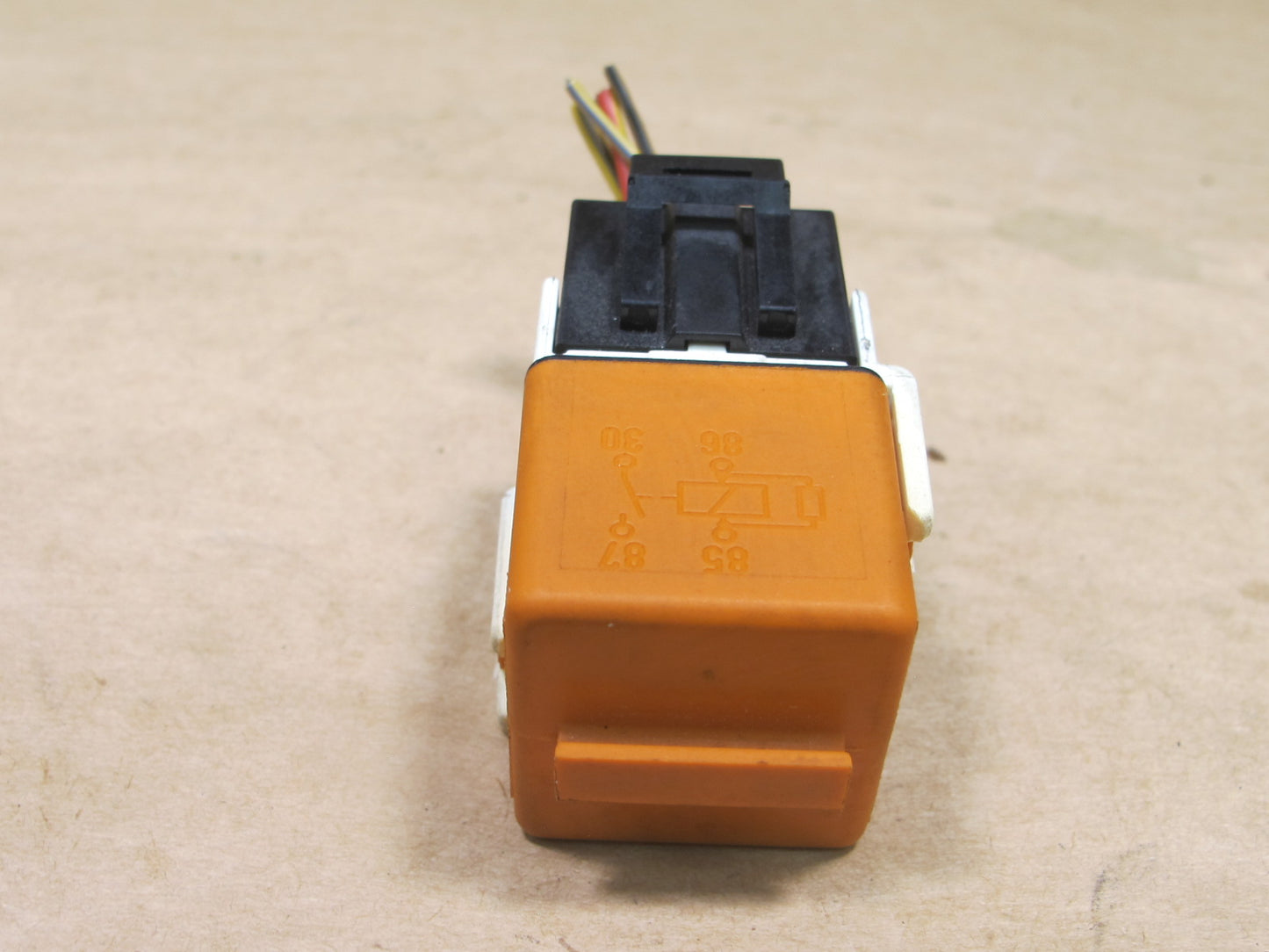 01-06 BMW E46 3-SERIES ORANGE RELAY 1378238 OEM