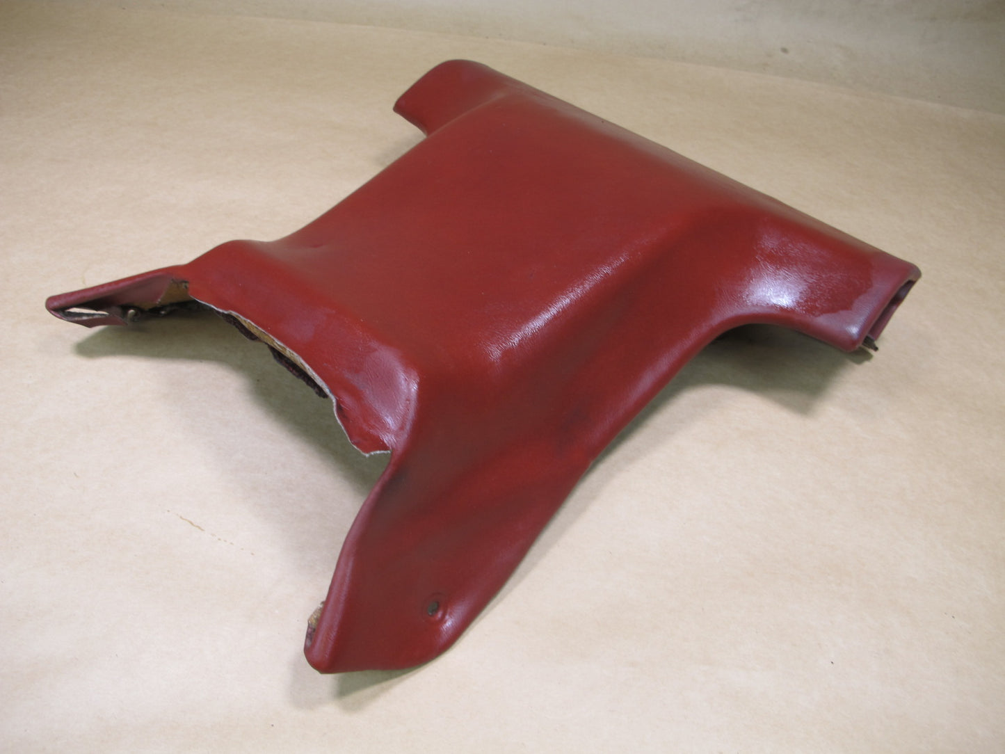 90-93 NISSAN Z32 300ZX 2+0 REAR CENTER CONSOLE TRIM COVER RED OEM