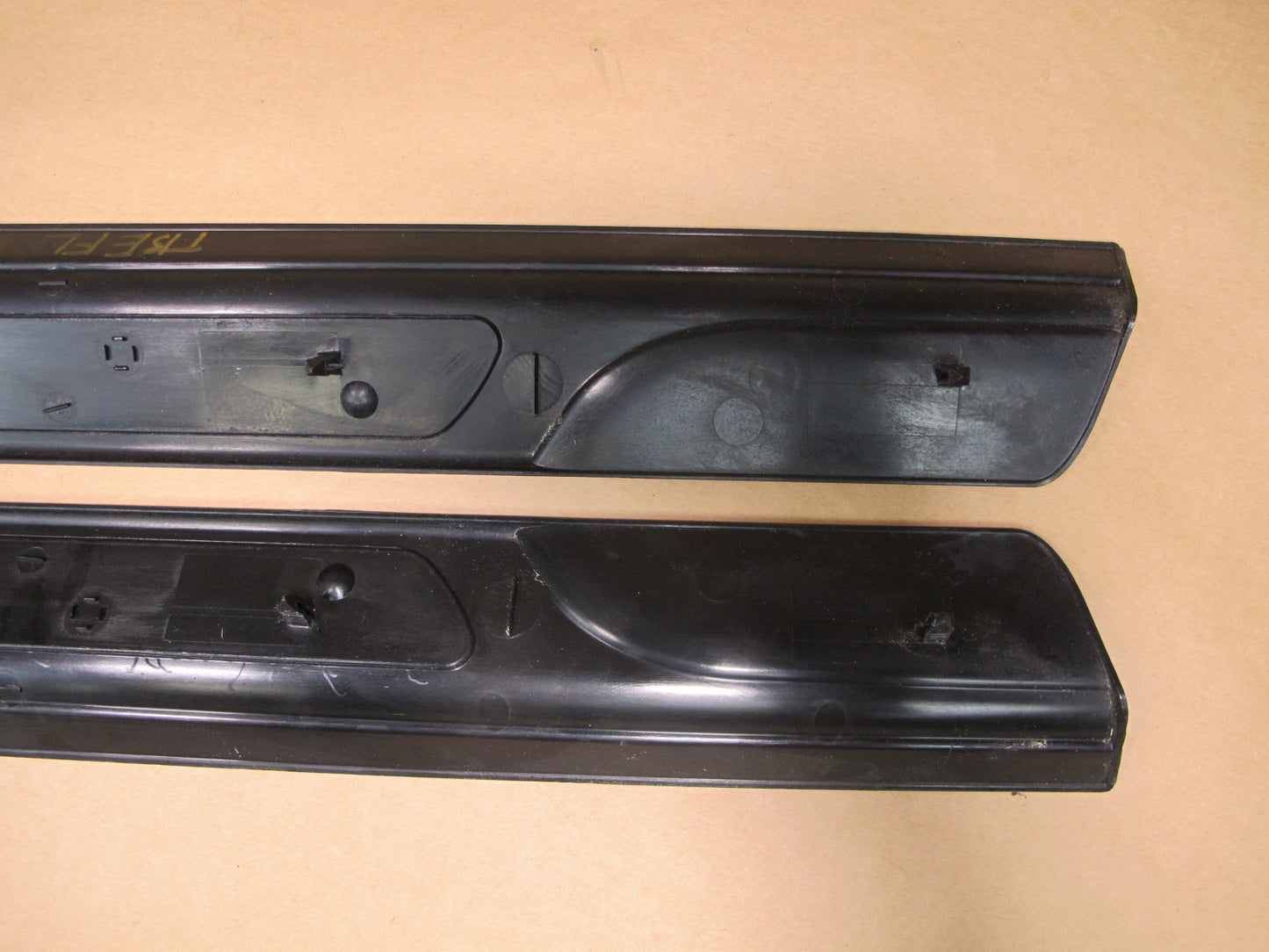 01-06 BMW E46 COUPE CONVERTIBLE SET OF 2 DOOR SCUFF SILL PLTE TRIM OEM