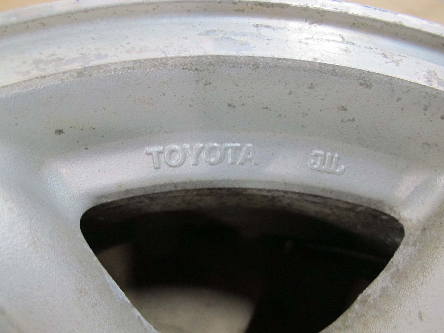 TOYOTA LEXUS R15" ALLOY WHEEL RIM 3 DOUBLE SPOKE T15X7JJ OEM