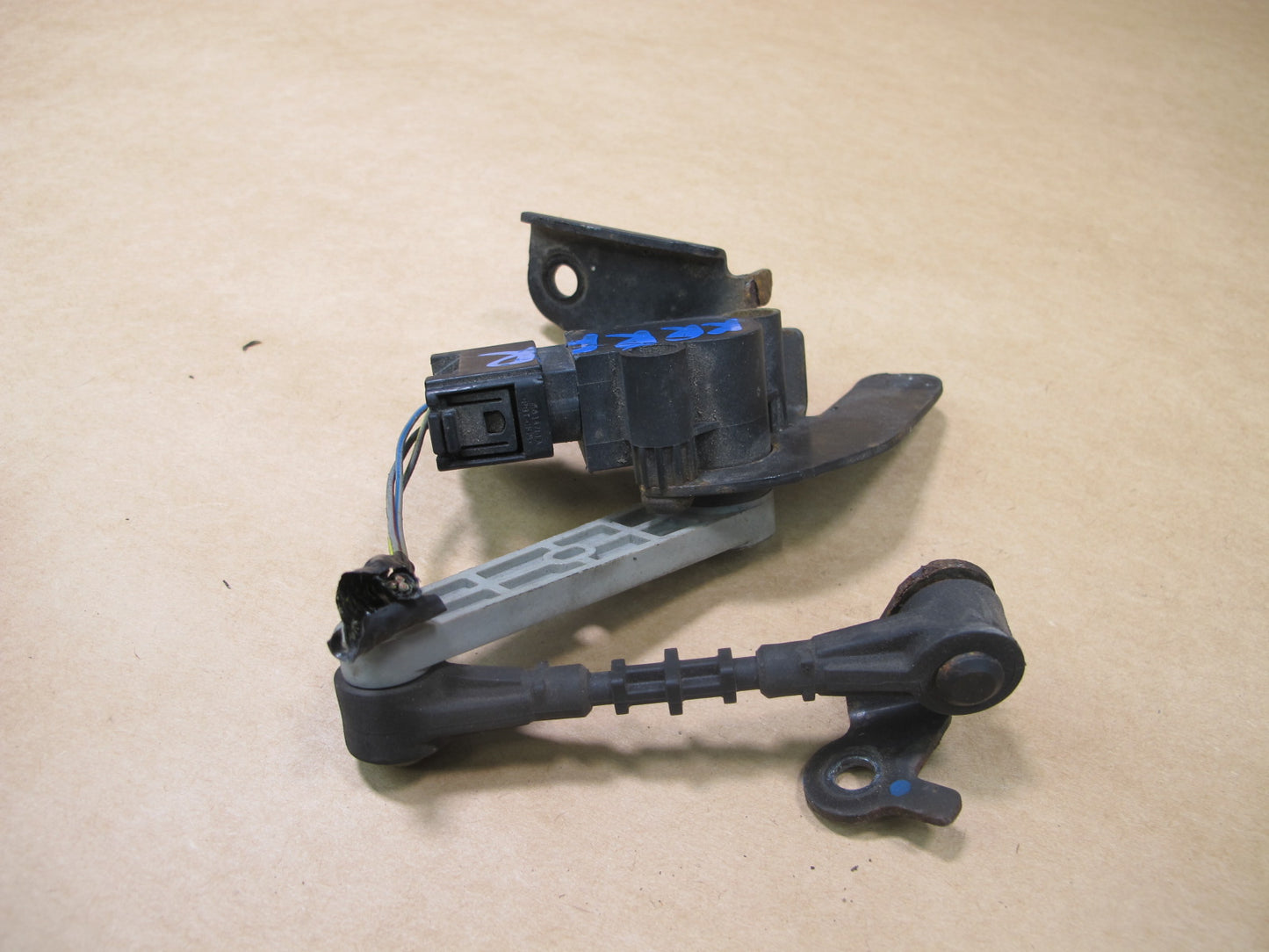 2010-2013 RANGE ROVER SPORT L320 FRONT RIGHT SUSPENSION HEIGHT LEVEL SENSOR