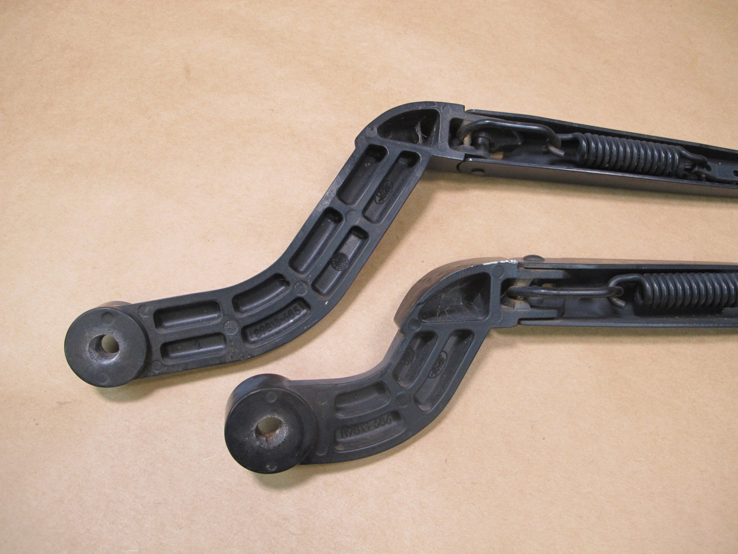 2010-2013 RANGE ROVER SPORT L320 FRONT LEFT & RIGHT WIPER ARM SET OF 2