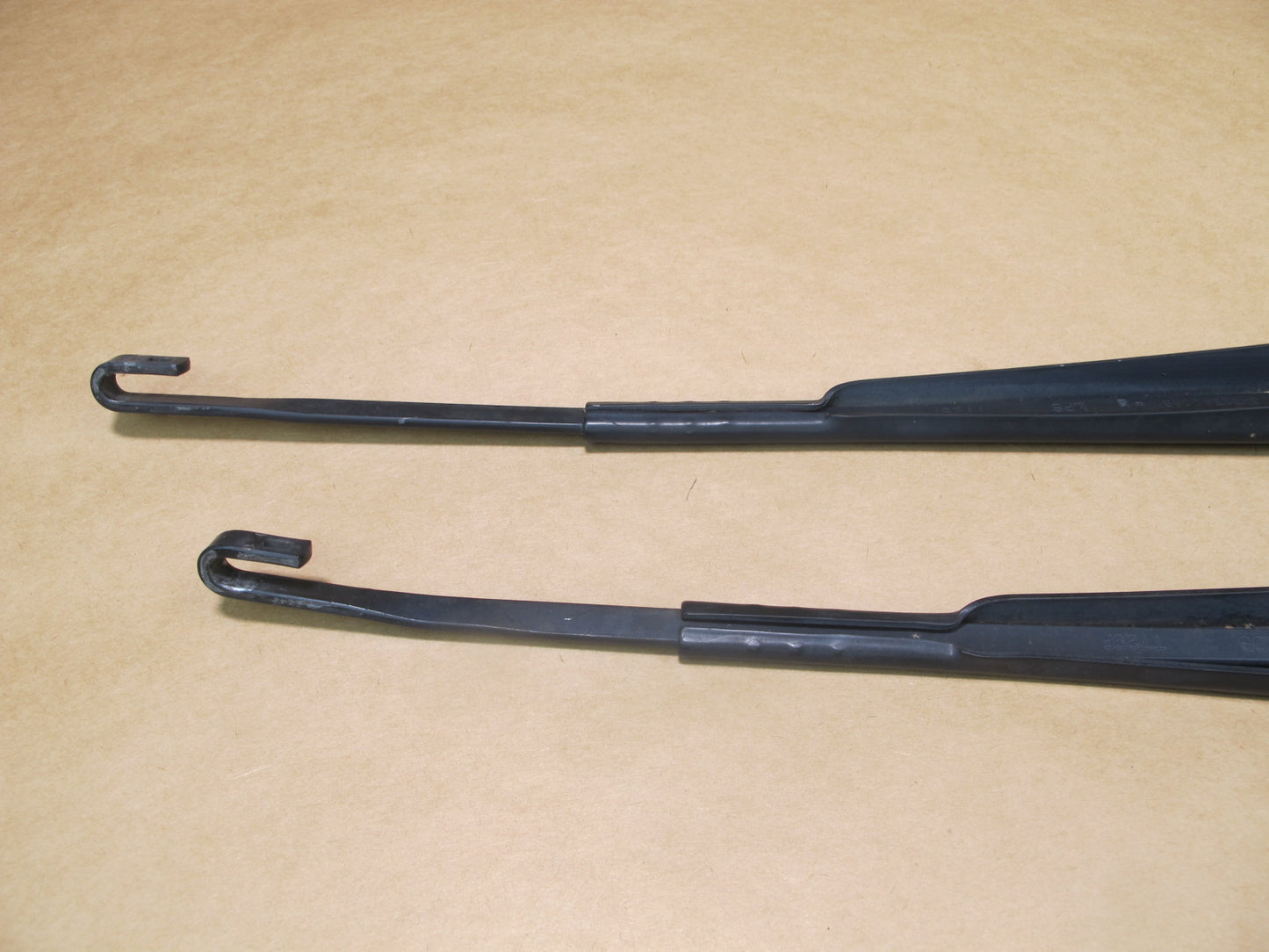 2010-2013 RANGE ROVER SPORT L320 FRONT LEFT & RIGHT WIPER ARM SET OF 2