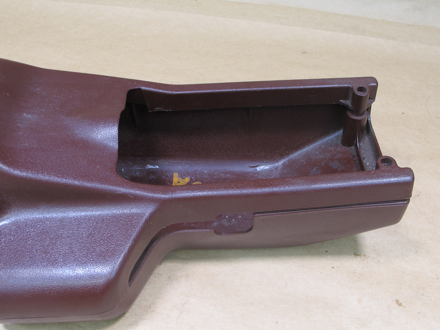 86-89 MITSUBISHI STARION CONQUEST STEERING COLUMN COVER TRIM RED MB521193 OEM