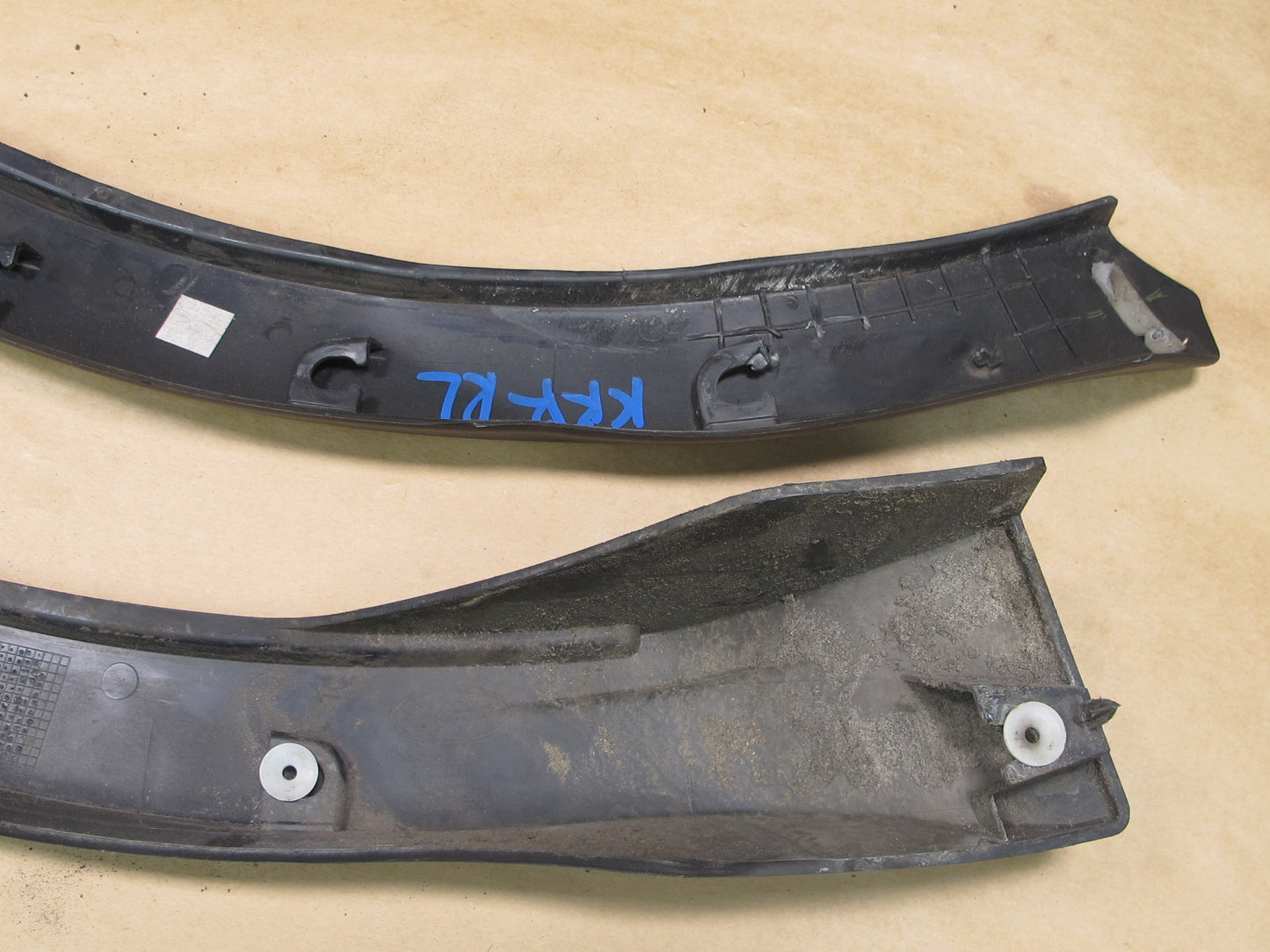 2010-2013 RANGE ROVER SPORT L320 REAR WHEEL ARCH FLARE TRIM MOLDING SET OF 2