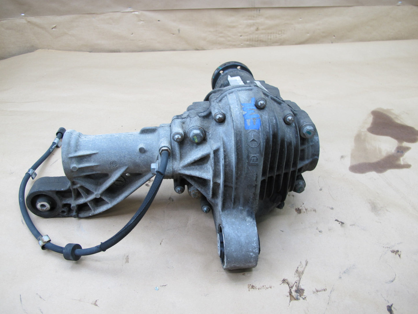 12-15 MERCEDES W166 ML DIESEL FRONT AXLE DIFFERENTIAL CARRIER RATIO 3.27 OEM