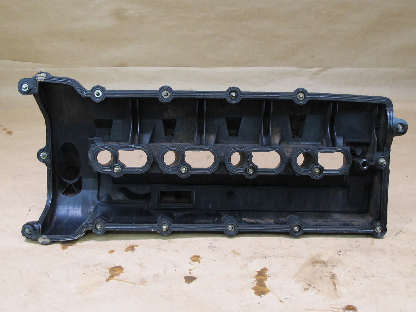 2010-2013 RANGE ROVER SPORT L320 LEFT CYLINDER HEAD VALVE COVER 8W93-6P052-AI