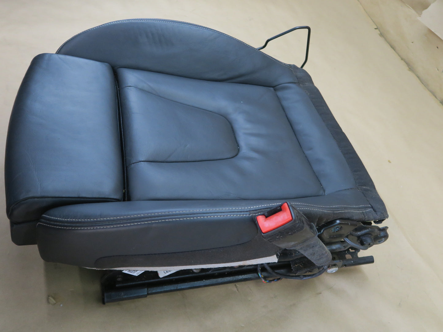 13-16 AUDI B8 S4 FRONT RIGHT SEAT LOWER LEATHER CUSHION W TRACK RAIL OEM
