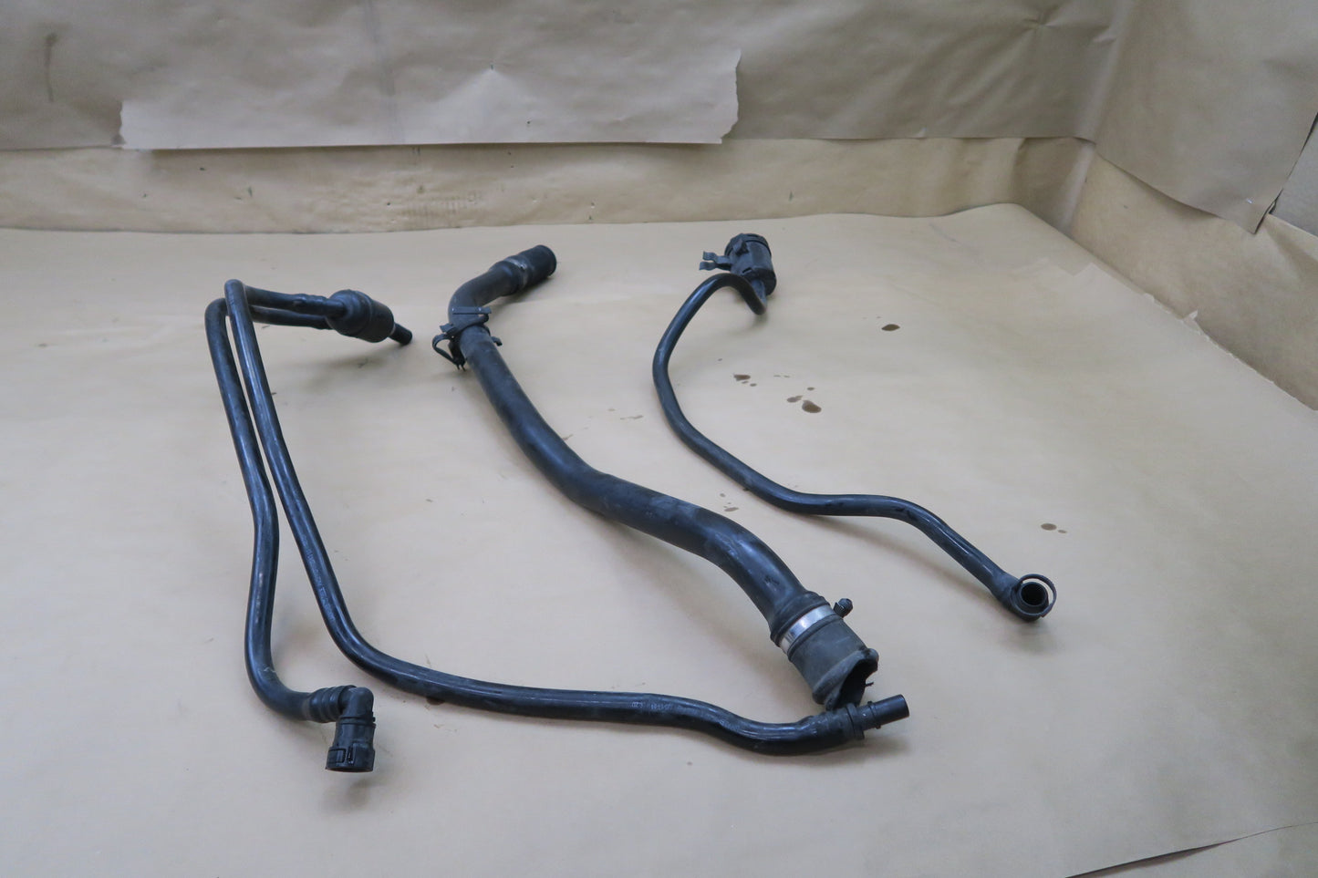 2010-2013 RANGE ROVER SPORT L320 AJ133 FUEL HOSE PIPE LINE SET