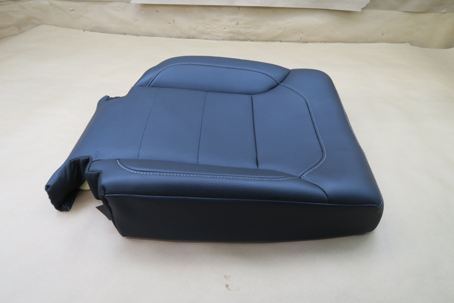 13-15 MERCEDES W166 ML-CLASS REAR RIGHT 2ND ROW UPPER SEAT CUSHION BLACK OEM