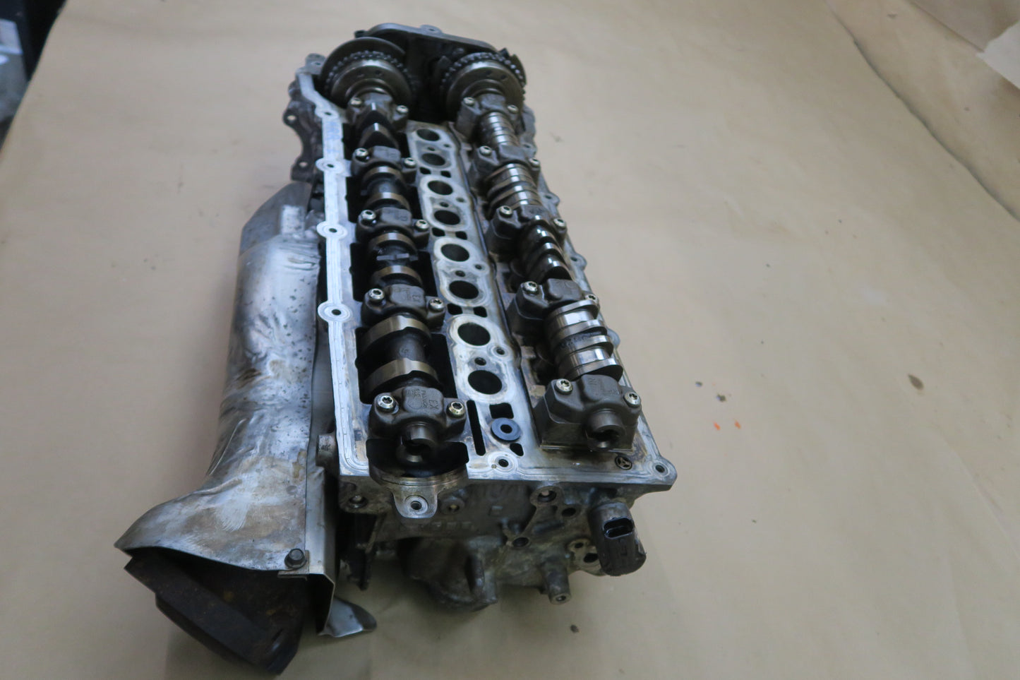 2010-2013 RANGE ROVER SPORT L320 5.0L AJ133 LEFT CYLINDER HEAD W CAMSHAFTS