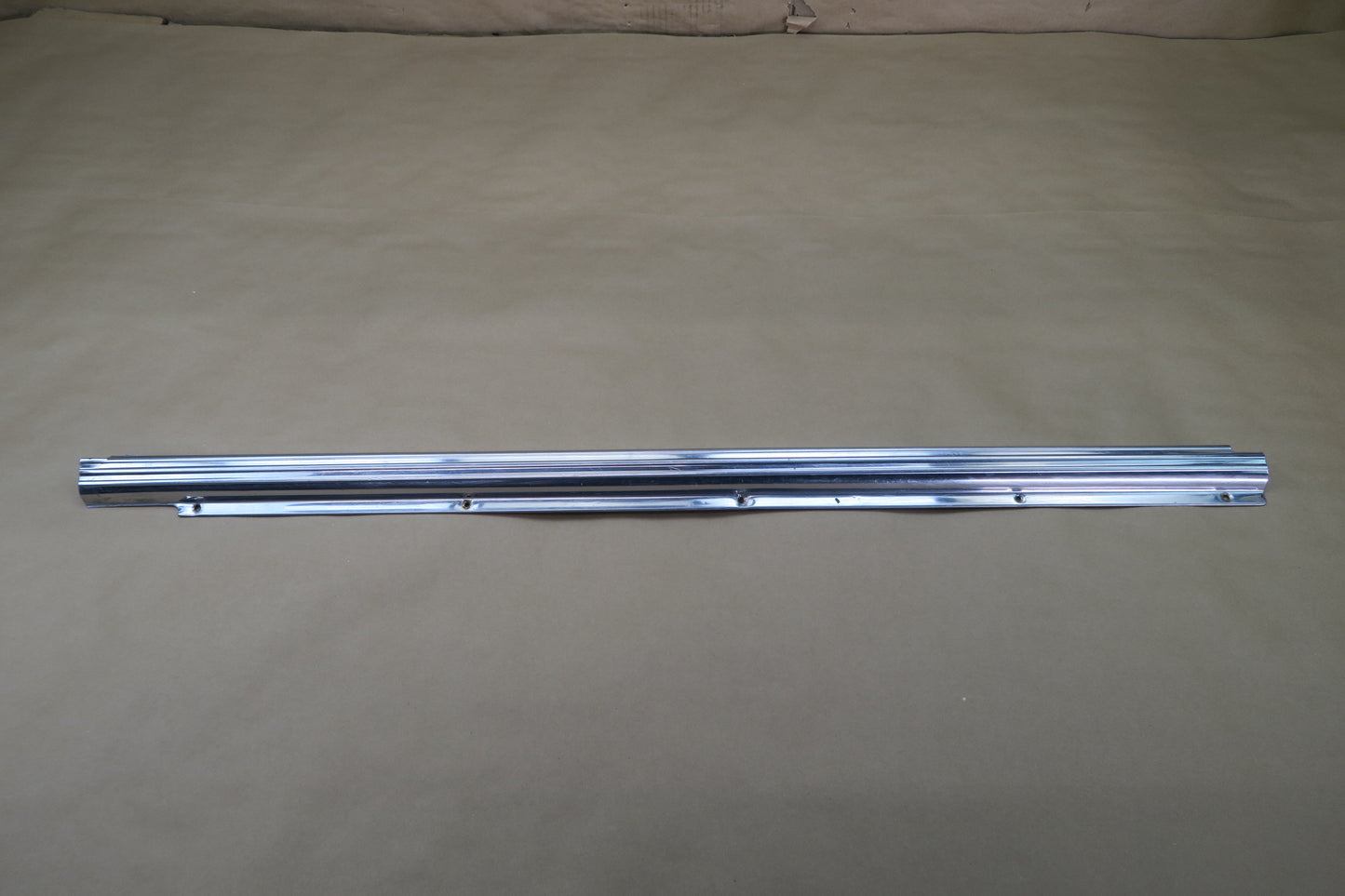 73-85 MERCEDES R107 REAR LEFT CHROME MOLDING COVER OEM