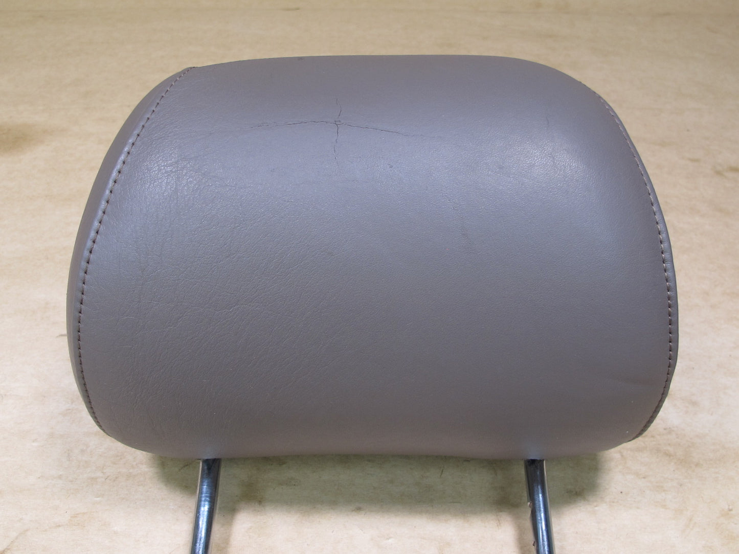 90-94 LEXUS UCF10 LS400 SET OF 2 FRONT LEFT & RIGHT LEATHER HEADREST OEM