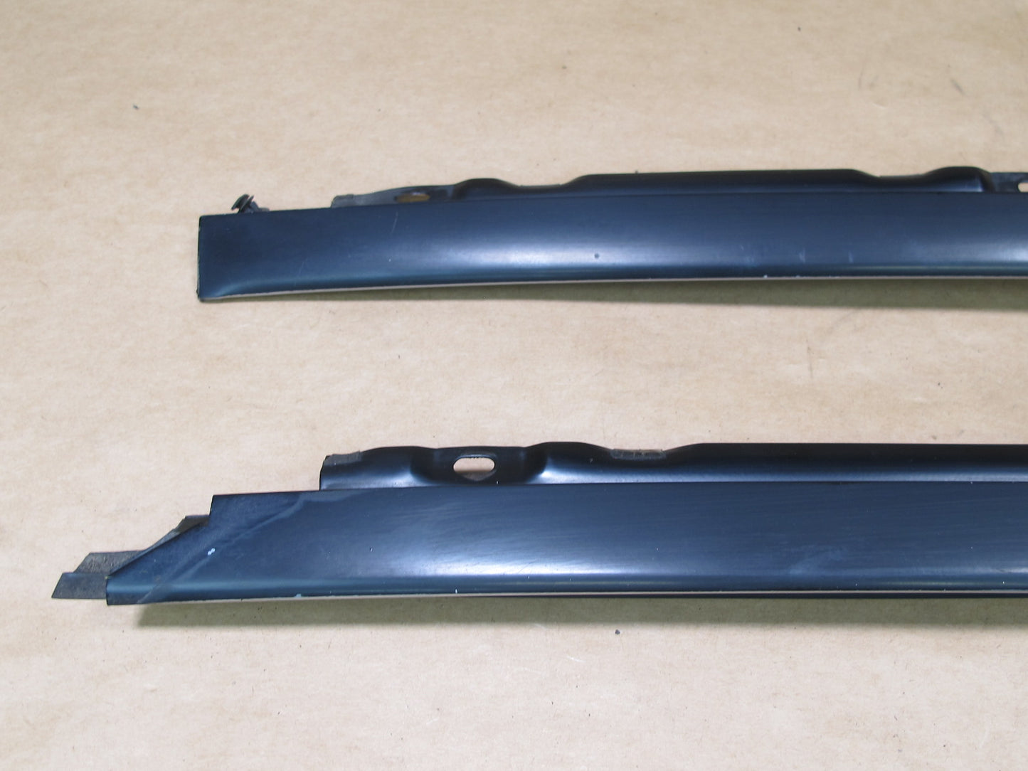 90-94 LEXUS UCF10 LS400 SET OF 2 FRONT WINDSHIELD TRIM MOLDING COVER OEM