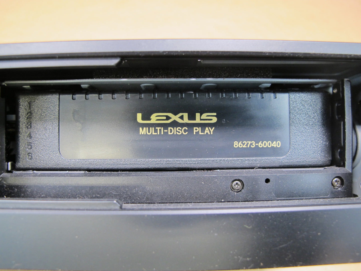2003-2006 LEXUS UZJ120L GX470 CD CHANGER PLAYER W MAGAZINE 86270-60070