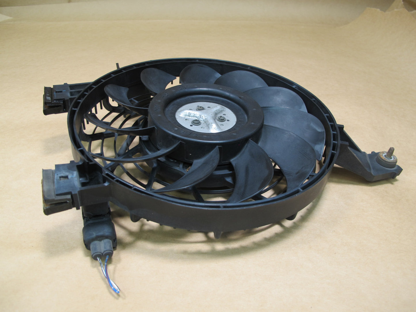 2003-2005 LEXUS UZJ120L GX470 ENGINE RADIATOR COOLING FAN MOTOR