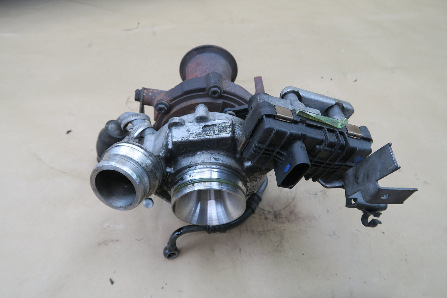 14-18 BMW F30 F31 DIESEL TURBO CHARGER TURBOCHARGER UNIT 173k 8514664 OEM