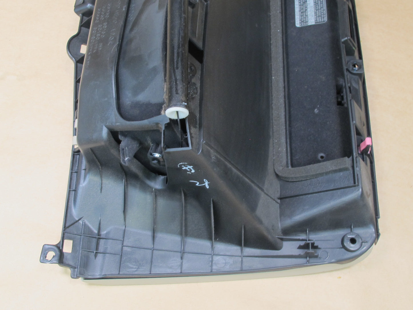 2003-2009 LEXUS UZJ120L GX470 DASH GLOVE BOX COMPARTMENT STORAGE