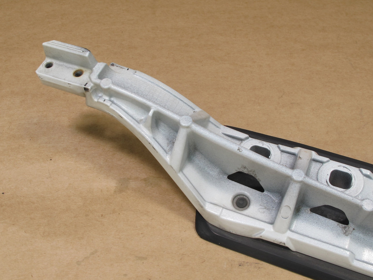 2003-2009 LEXUS UZJ120L GX470 REAR LEFT ROOF RACK RAIL MOUNT CARRER SUPPORT LEG