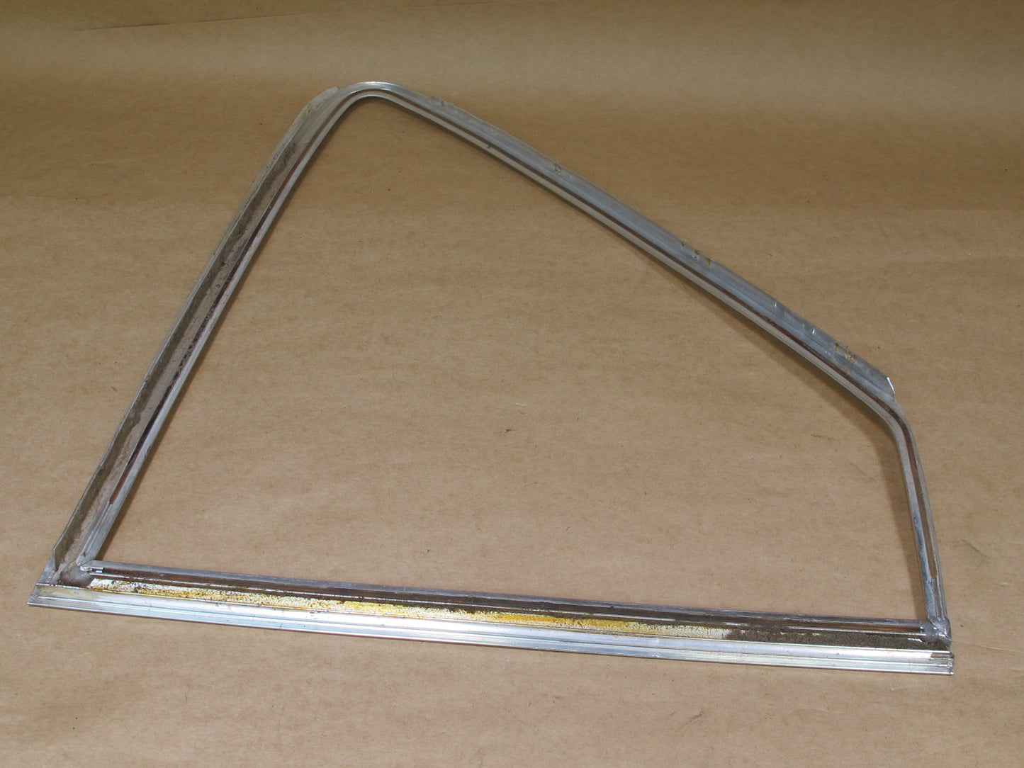 73-85 MERCEDES R107 LEFT HARD TOP WINDOW CHROME TRIM MOLDING COVER SET OEM