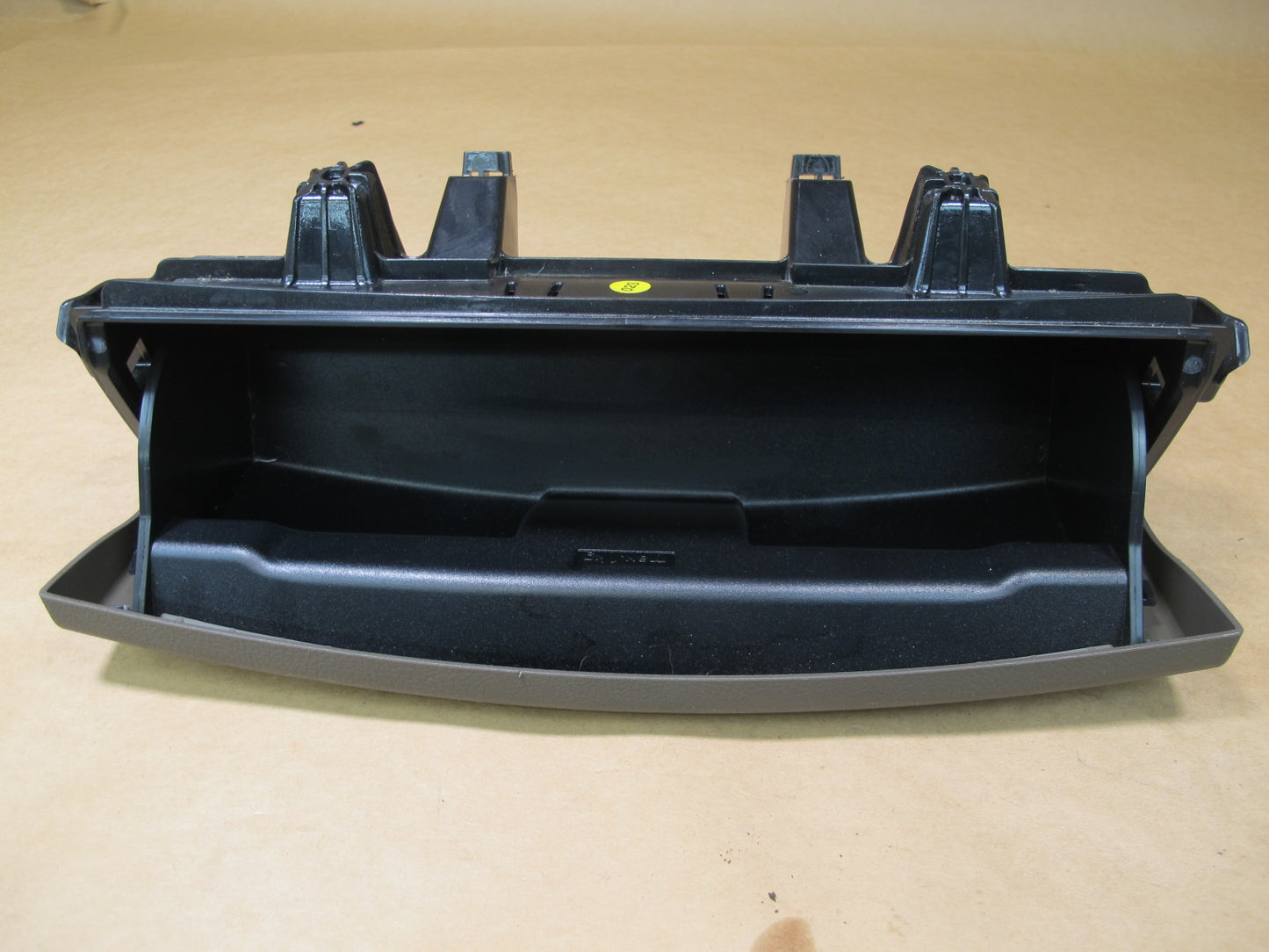 2011-2018 PORSCHE CAYENNE 958 FRONT LEFT OR RIGHT SEAT LOWER TRAY STORAGE