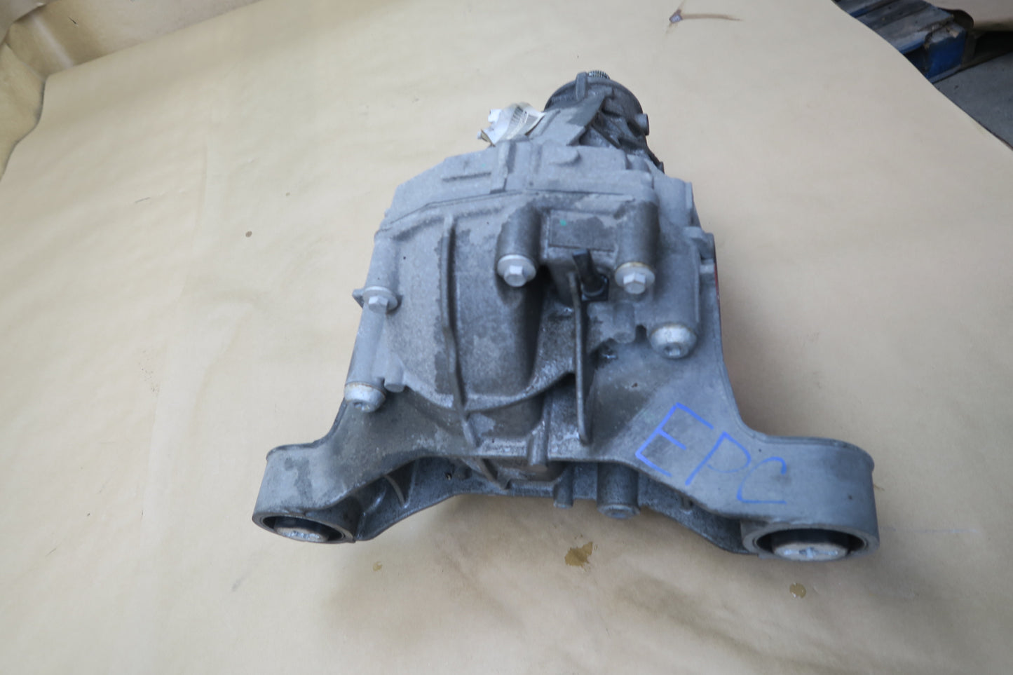 2011-2018 PORSCHE CAYENNE 958 4.8L TURBO FRONT DIFFERENTIAL CARRIER 0BN525017B