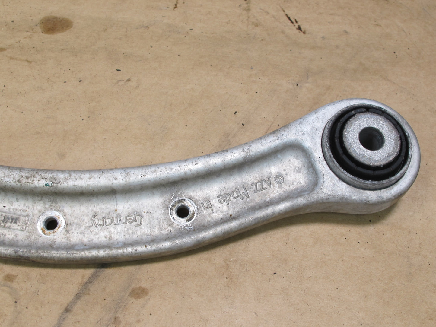 2011-2018 PORSCHE CAYENNE 958 REAR LEFT OR RIGHT UPPER CONTROL ARM 7L0505375A