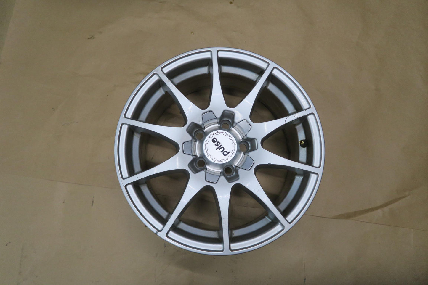 PULSE R15 15" ALLOY WHEEL RIM 15x7J ET40