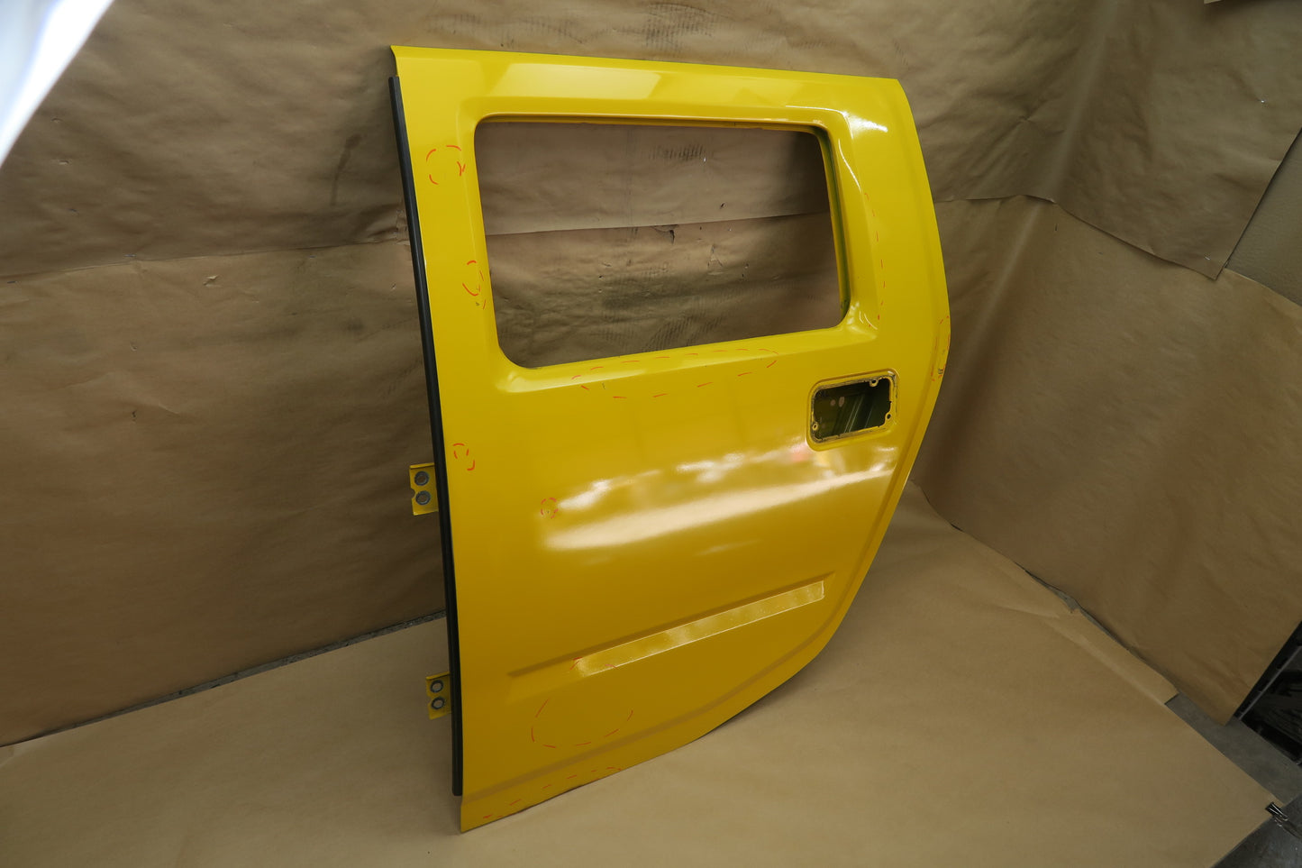 2003-2009 HUMMER H2 REAR LEFT DRIVER SIDE EXTERIOR DOOR SHELL PANEL YELLOW