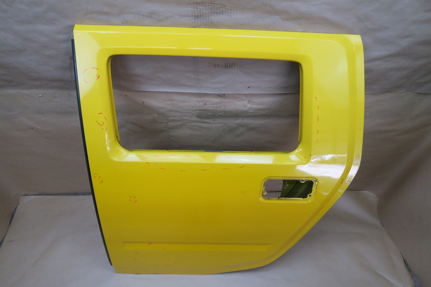 2003-2009 HUMMER H2 REAR LEFT DRIVER SIDE EXTERIOR DOOR SHELL PANEL YELLOW