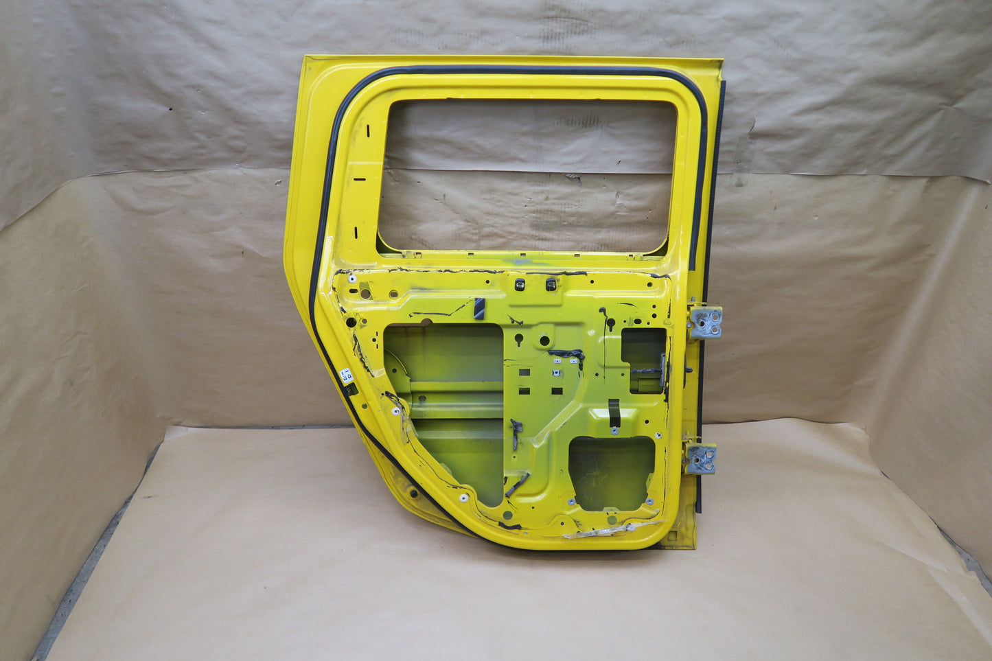 2003-2009 HUMMER H2 REAR LEFT DRIVER SIDE EXTERIOR DOOR SHELL PANEL YELLOW