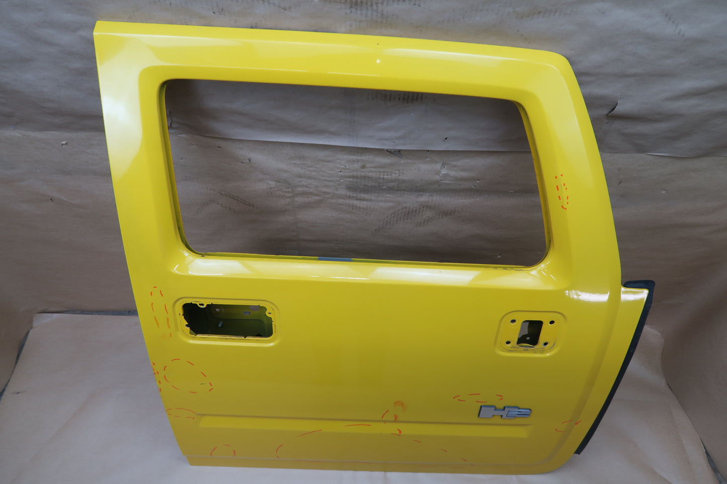 2003-2009 HUMMER H2 FRONT RIGHT PASSENGER SIDE EXTERIOR DOOR SHELL PANEL YELLOW