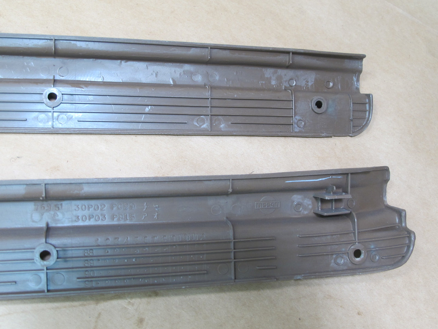 90-96 NISSAN Z32 300ZX COUPE SET OF 2 DOOR SCUFF PLATE SILL TRIM COVER OEM