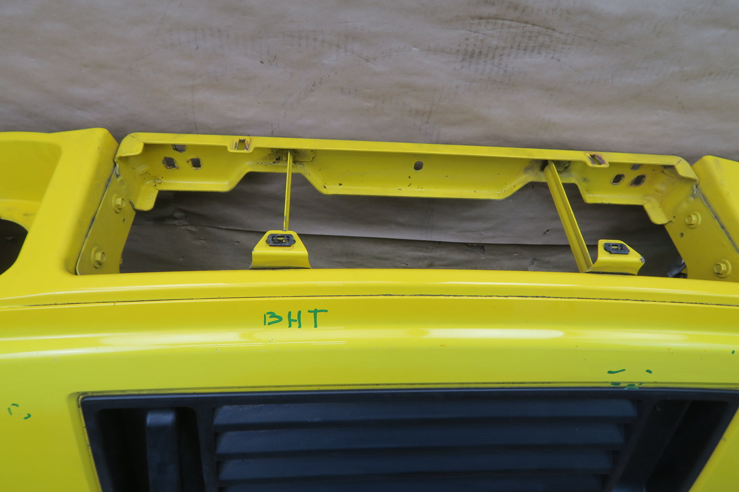 2003-2007 HUMMER H2 FRONT HOOD BONNET COVER PANEL SHELL YELLOW