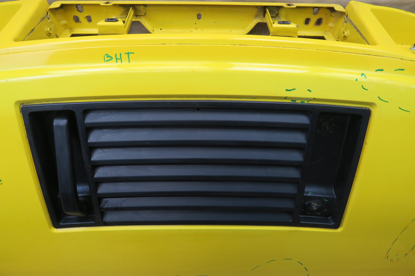 2003-2007 HUMMER H2 FRONT HOOD BONNET COVER PANEL SHELL YELLOW