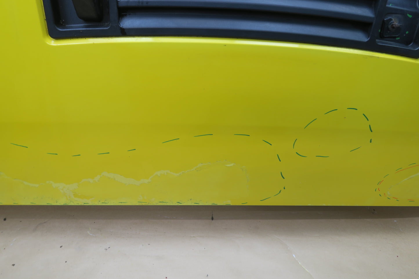 2003-2007 HUMMER H2 FRONT HOOD BONNET COVER PANEL SHELL YELLOW