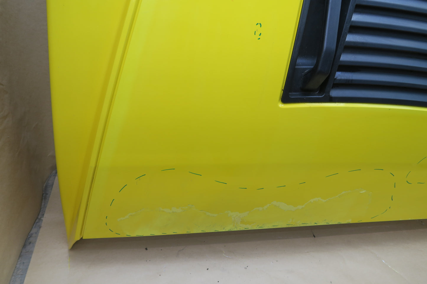 2003-2007 HUMMER H2 FRONT HOOD BONNET COVER PANEL SHELL YELLOW