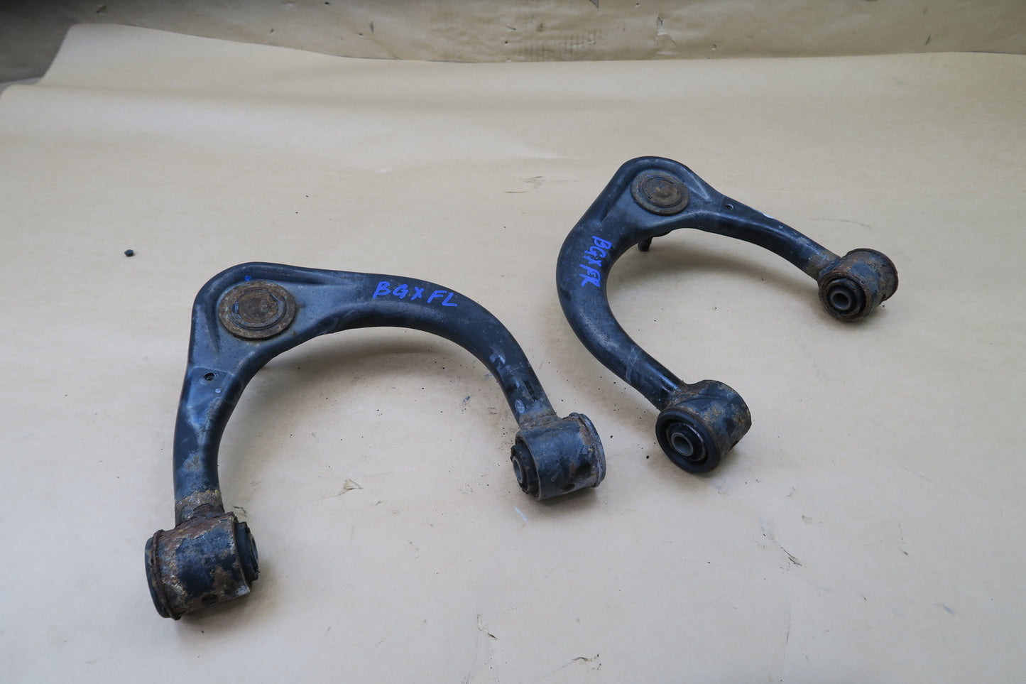 2003-2009 LEXUS UZJ120L GX470 FRONT LEFT & RIGHT UPPER CONTROL ARM SET OF 2