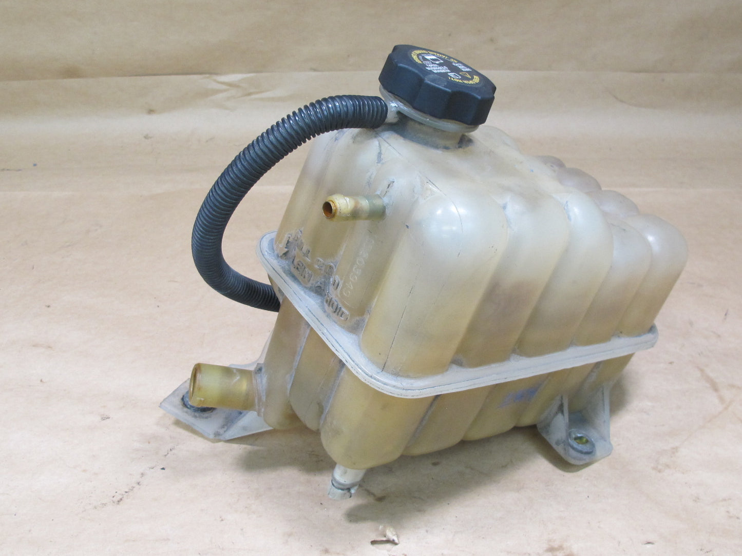 2003-2009 HUMMER H2 RADIATOR COOLANT OVERFLOW BOTTLE RESERVOIR